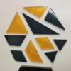 Casse-tête en résine époxy avec 10 formes triangulaires à insérer dans un hexagone de 8 cm de côté, parfait pour les amateurs de puzzles.