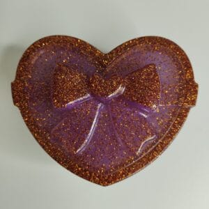Boîte violette en résine époxy avec paillettes dorées – 10x9x5 cm