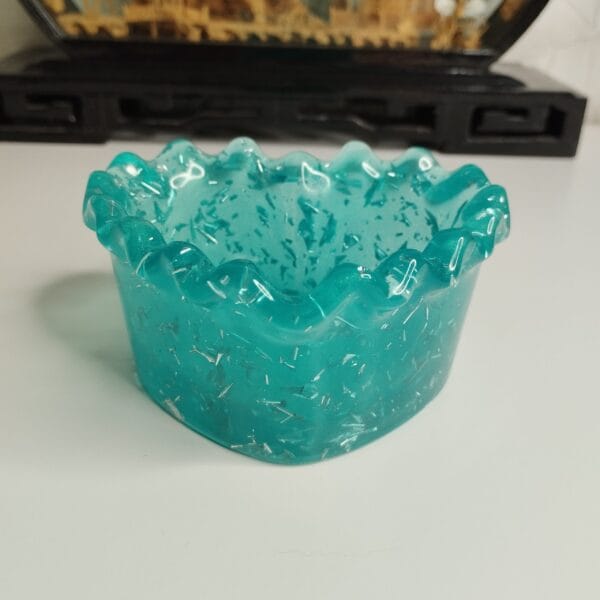 Vide-poche design en résine époxy brillante, décoratif et moderne