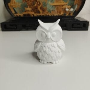 Statuette hibou résine acrylique blanche 7,4 cm