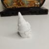 Gnome naïf en résine acrylique, prêt à peindre pour un diorama ou une collection.