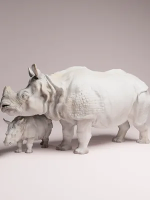 rhinoceros-petit-1-32-resine-realiste Rhinocéros adulte et petit 1/32 en résine réaliste