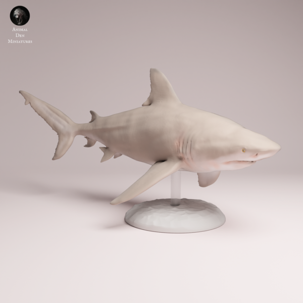 Figurine requin bouledogue en résine brute à peindre, échelle 1/32, vue de profil montrant la nage dynamique.