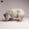 Figurine miniature en résine grise d'un wombat se grattant le ventre à l'échelle 1/16.