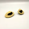 Détail des stries de croissance et de la cavité protectrice de ce nid araignée sauteuse en impression 3D.