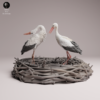 Vue de face d'une figurine de cigogne blanche à peindre à l'échelle un seizième, posée sur son grand nid texturé, prête pour la mise en couleur.